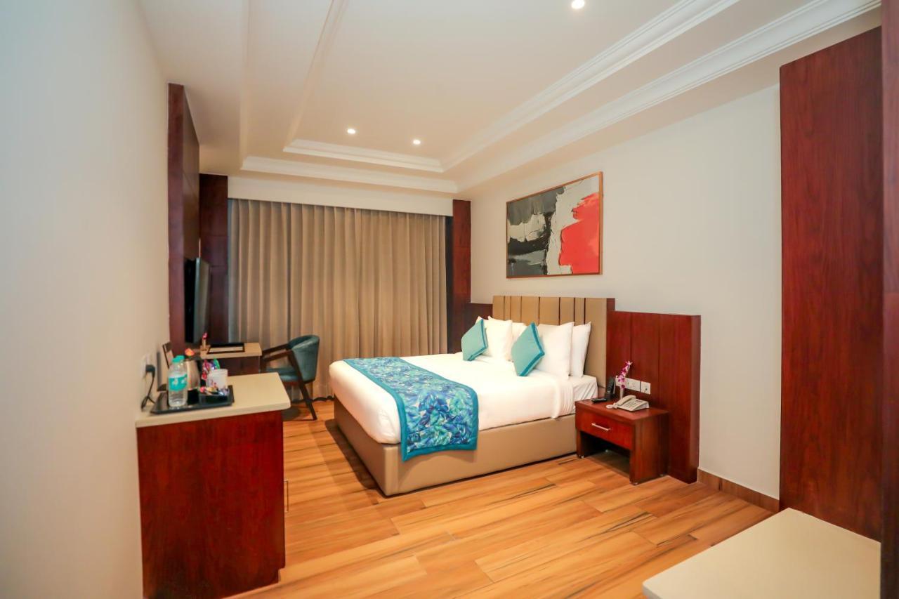 Regenta Place Phagwara By Royal Orchid Hotels Limited Eksteriør bilde