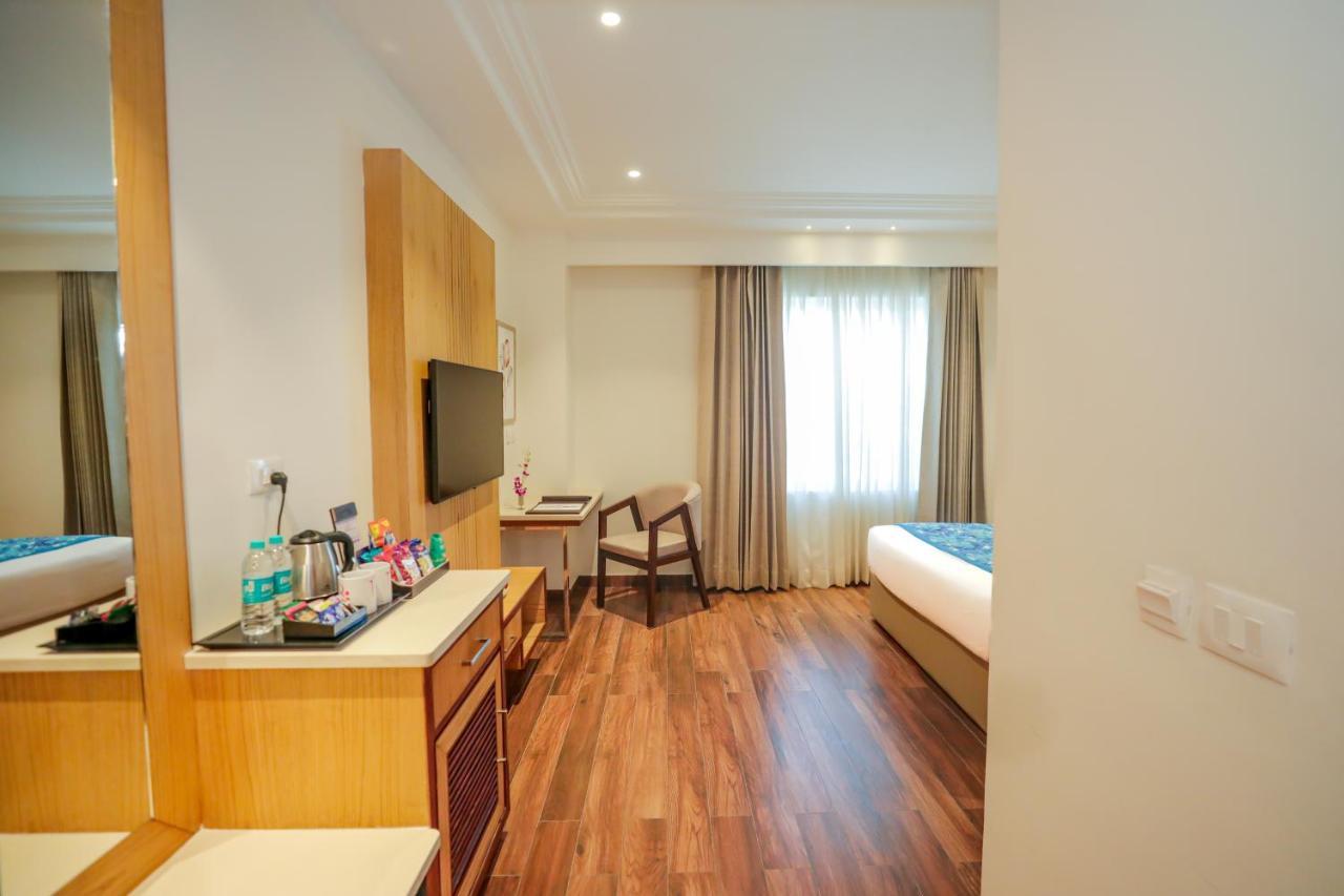 Regenta Place Phagwara By Royal Orchid Hotels Limited Eksteriør bilde
