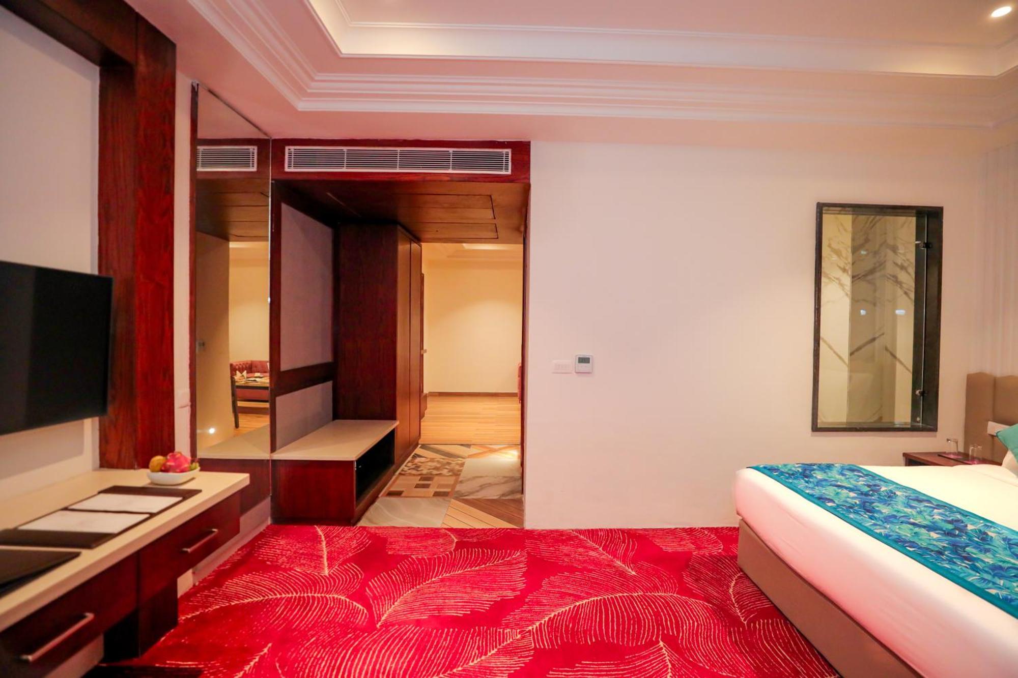 Regenta Place Phagwara By Royal Orchid Hotels Limited Eksteriør bilde